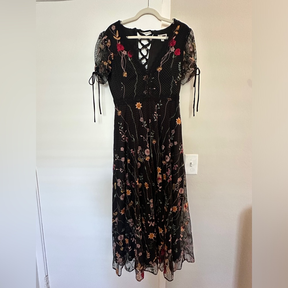 ML Monique Lhuillier Floral Embroidered Mesh Dress (Altered to a corset back)